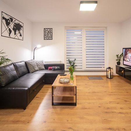 Maya'S Flats & Resorts 49 - Spacious 3 Rooms Apartment In Szafarnia Danzig Exterior foto