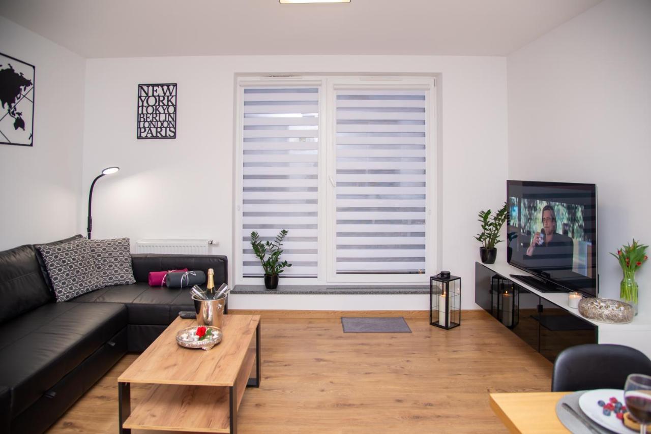 Maya'S Flats & Resorts 49 - Spacious 3 Rooms Apartment In Szafarnia Danzig Exterior foto