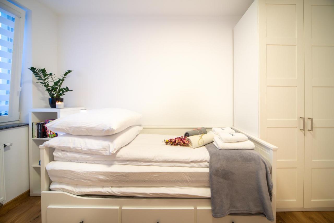 Maya'S Flats & Resorts 49 - Spacious 3 Rooms Apartment In Szafarnia Danzig Exterior foto